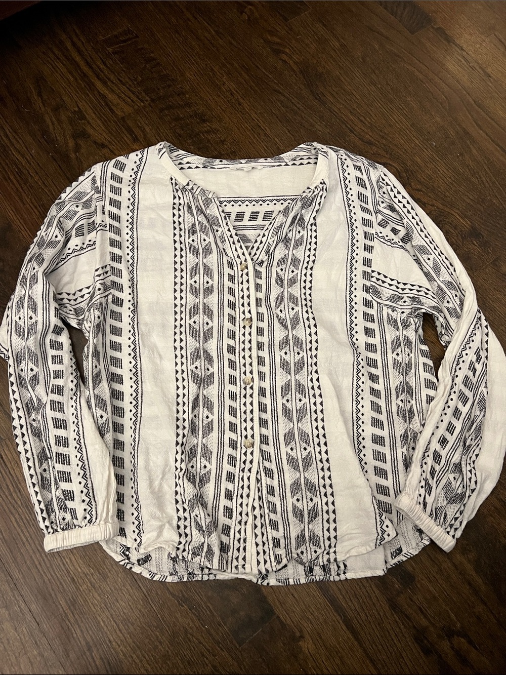 Splendid White and Black Patterned Long-Sleeve Top